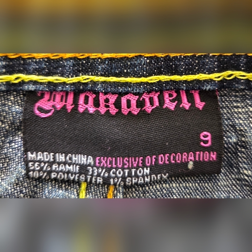 VINTAGE Y2K MAKAVELI TUPAC EMBROIDERED FLARE JEANS. - Picture 8 of 9